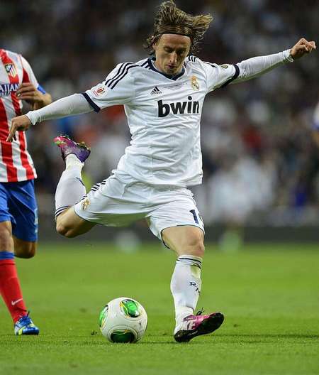 欧冠联赛土耳其球队压倒意大利球队