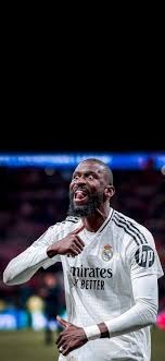 队报：皇马高层视西超杯为决定阿隆索未来的重要节点